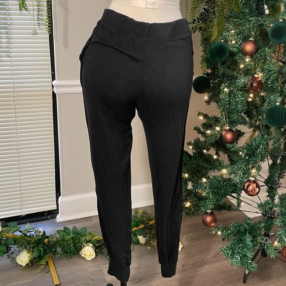 LVHR | Sabina Pant in Black - Picture 3 of 5